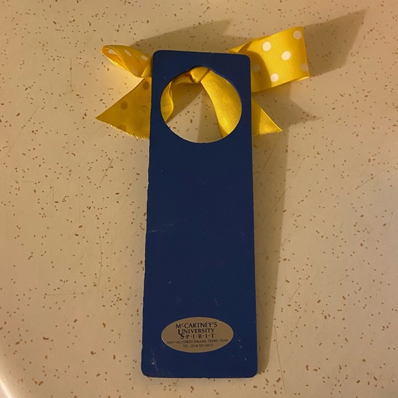 VEUC Tri Delta Hand-Painted Door Hanger Decoration - Picture 4 of 4